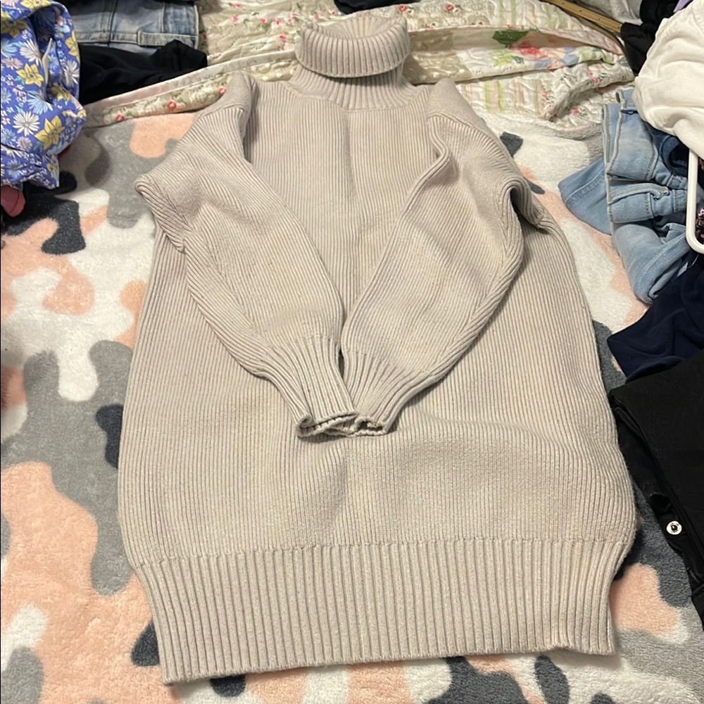 Big girl’s Ribbed Turtleneck Sweater - tan
